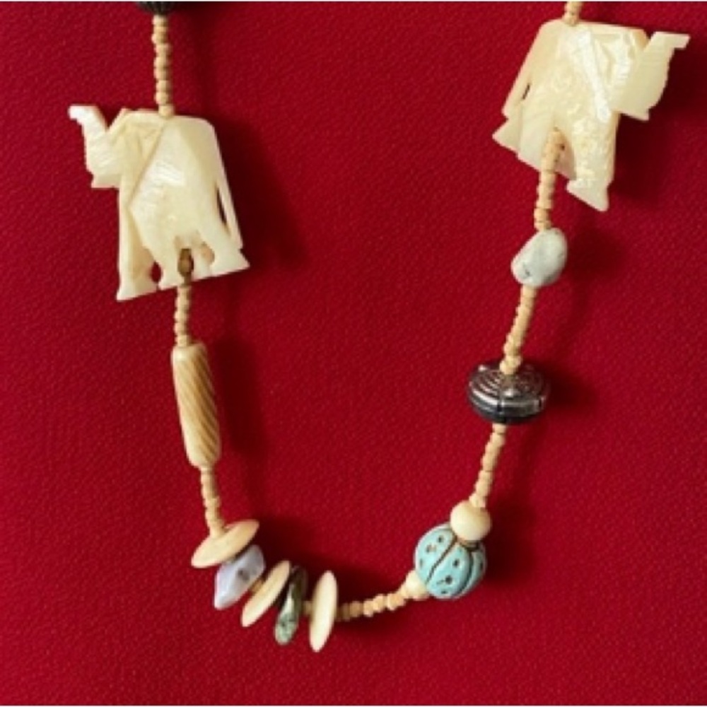 Handcrafted Elephant and Bone multi stones and wood mix Necklace. - Picture 6 of 7